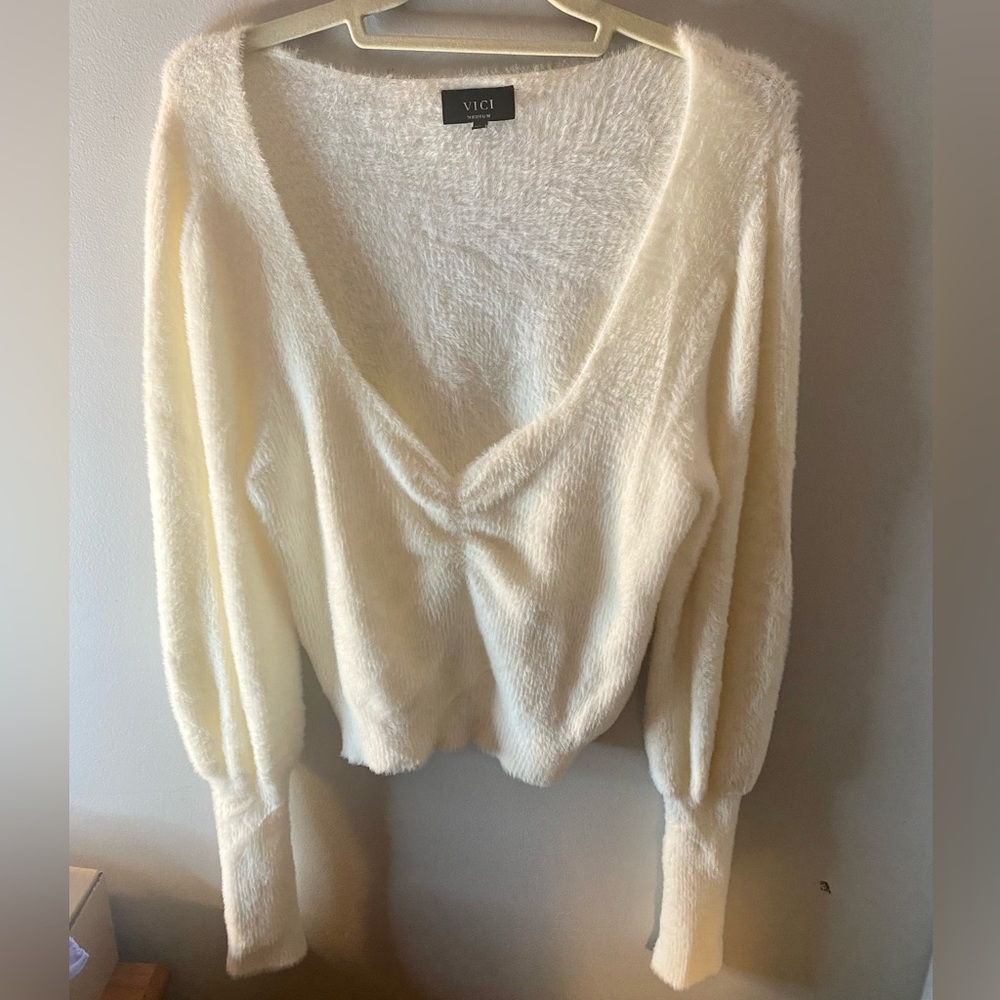 Vici sweater
